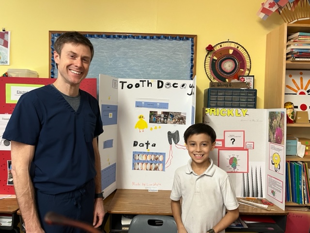 childen on science fair projects and experiments
